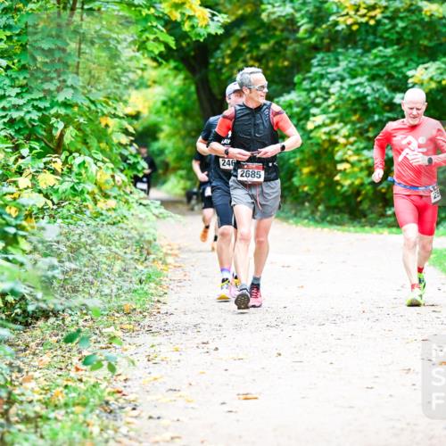 12.10.2025 - Bramfelder Halbmarathon 2025 Dr. Thomas Lammeyer http://msf.ph/oto/9360725 12.10.2025 11:13:37 Laufen 246, 2685 meine-sportfotos.de
