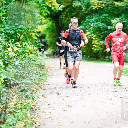 12.10.2025 - Bramfelder Halbmarathon 2025 Dr. Thomas Lammeyer http://msf.ph/oto/9360729 12.10.2025 11:13:38 Laufen 2685 meine-sportfotos.de