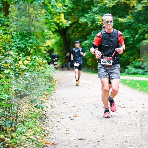 12.10.2025 - Bramfelder Halbmarathon 2025 Dr. Thomas Lammeyer http://msf.ph/oto/9360742 12.10.2025 11:13:40 Laufen 2685 meine-sportfotos.de
