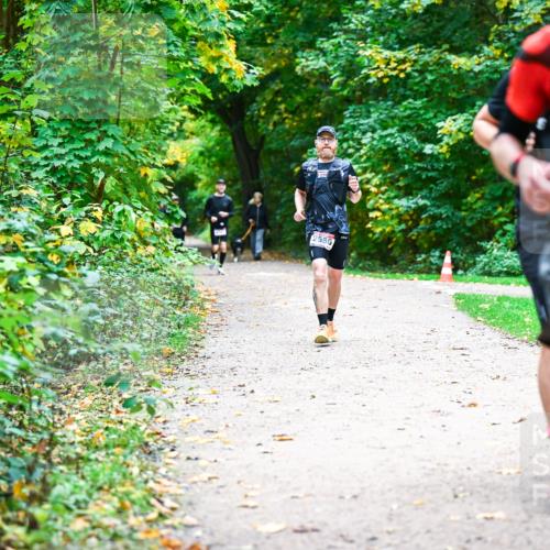 12.10.2025 - Bramfelder Halbmarathon 2025 Dr. Thomas Lammeyer http://msf.ph/oto/9360747 12.10.2025 11:13:41 Laufen 2556, 2685 meine-sportfotos.de