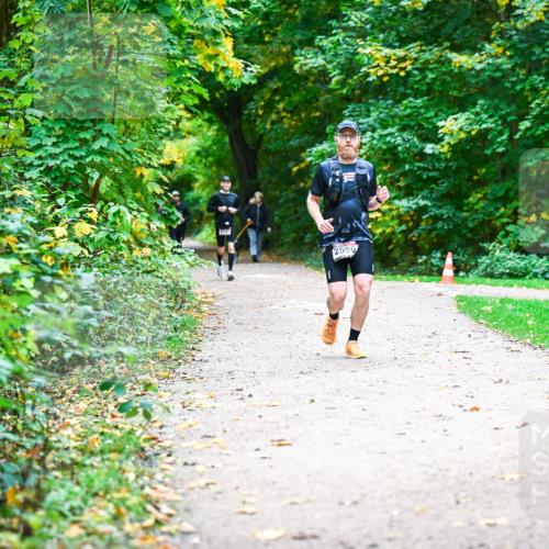 12.10.2025 - Bramfelder Halbmarathon 2025 Dr. Thomas Lammeyer http://msf.ph/oto/9360751 12.10.2025 11:13:41 Laufen 2556 meine-sportfotos.de
