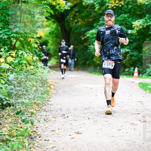 12.10.2025 - Bramfelder Halbmarathon 2025 Dr. Thomas Lammeyer http://msf.ph/oto/9360758 12.10.2025 11:13:42 Laufen 2556 meine-sportfotos.de