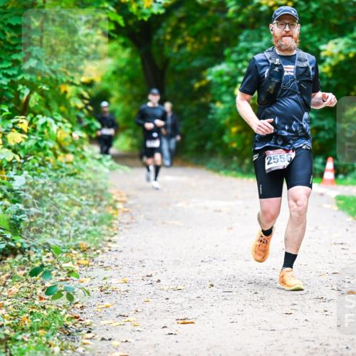 12.10.2025 - Bramfelder Halbmarathon 2025 Dr. Thomas Lammeyer http://msf.ph/oto/9360761 12.10.2025 11:13:43 Laufen 2556 meine-sportfotos.de