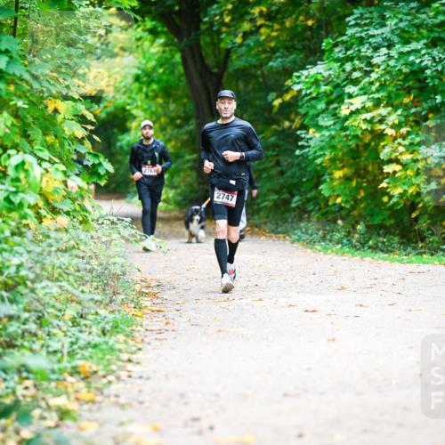 12.10.2025 - Bramfelder Halbmarathon 2025 Dr. Thomas Lammeyer http://msf.ph/oto/9360765 12.10.2025 11:13:44 Laufen 2767, 2747 meine-sportfotos.de