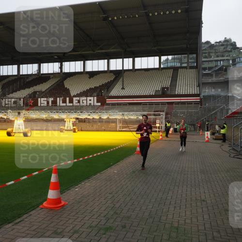 07.12.2025 - St. Pauli X-Mass-Run No. 15 Fabian Wolf http://msf.ph/oto/9360839 07.12.2025 09:51:33 Ziel 13, 1117, 1258, 1893, 2030, 2646, 3110, 4273 meine-sportfotos.de