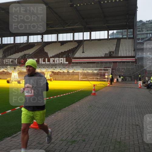 07.12.2025 - St. Pauli X-Mass-Run No. 15 Fabian Wolf http://msf.ph/oto/9361037 07.12.2025 09:56:16 Ziel 1483, 1530 meine-sportfotos.de