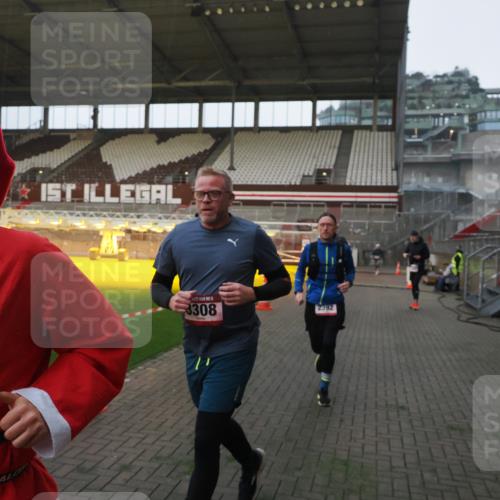 07.12.2025 - St. Pauli X-Mass-Run No. 15 Fabian Wolf http://msf.ph/oto/9361289 07.12.2025 09:58:41 Ziel 483, 532, 1003, 1115, 1528, 1542, 1603, 1782, 1785, 2392, 3308, 4031 meine-sportfotos.de