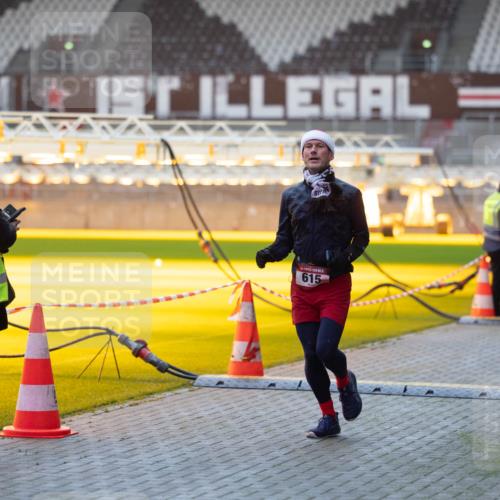 07.12.2025 - St. Pauli X-Mass-Run No. 15 Michael Strokosch http://msf.ph/oto/9361318 07.12.2025 10:51:37 Laufen 615 meine-sportfotos.de