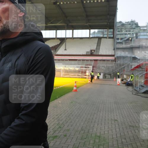07.12.2025 - St. Pauli X-Mass-Run No. 15 Fabian Wolf http://msf.ph/oto/9361414 07.12.2025 09:58:50 Ziel 532, 655, 1003, 1115, 1528, 1542, 1782, 1785, 2392, 3308 meine-sportfotos.de
