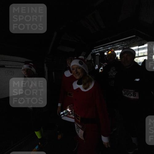 07.12.2025 - St. Pauli X-Mass-Run No. 15 Michael Strokosch http://msf.ph/oto/9361433 07.12.2025 11:12:31 Laufen 1537, 15, 3058 meine-sportfotos.de