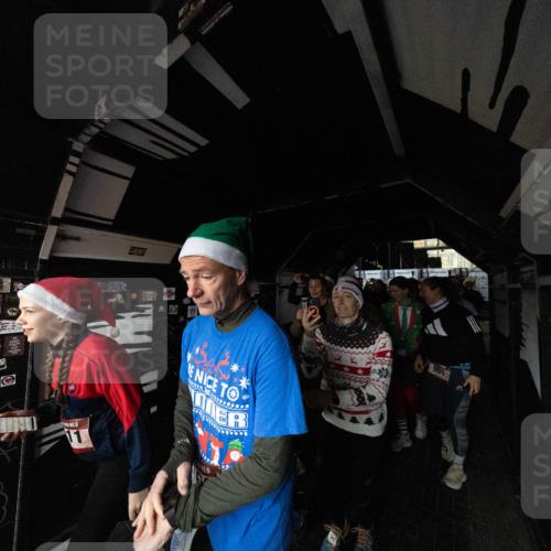 07.12.2025 - St. Pauli X-Mass-Run No. 15 Michael Strokosch http://msf.ph/oto/9361462 07.12.2025 11:12:52 Laufen 15, 11, 981 meine-sportfotos.de