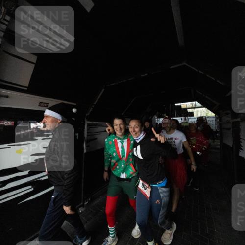 07.12.2025 - St. Pauli X-Mass-Run No. 15 Michael Strokosch http://msf.ph/oto/9361467 07.12.2025 11:12:54 Laufen  meine-sportfotos.de
