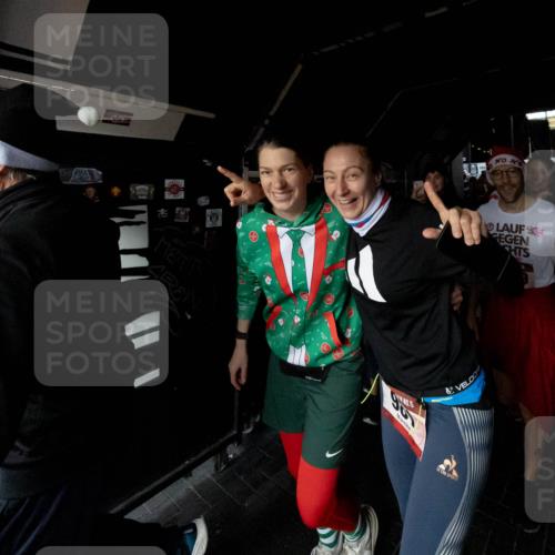 07.12.2025 - St. Pauli X-Mass-Run No. 15 Michael Strokosch http://msf.ph/oto/9361469 07.12.2025 11:12:54 Laufen  meine-sportfotos.de