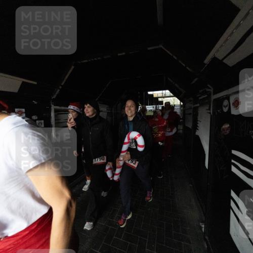 07.12.2025 - St. Pauli X-Mass-Run No. 15 Michael Strokosch http://msf.ph/oto/9361473 07.12.2025 11:12:56 Laufen 1790, 93, 15, 99 meine-sportfotos.de