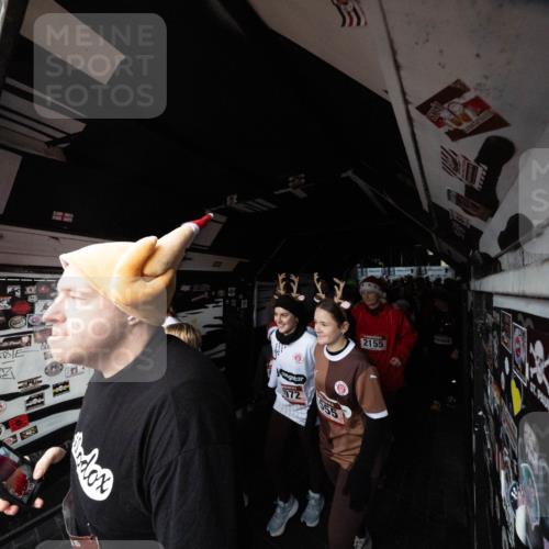 07.12.2025 - St. Pauli X-Mass-Run No. 15 Michael Strokosch http://msf.ph/oto/9361478 07.12.2025 11:13:03 Laufen 972, 555, 2155 meine-sportfotos.de
