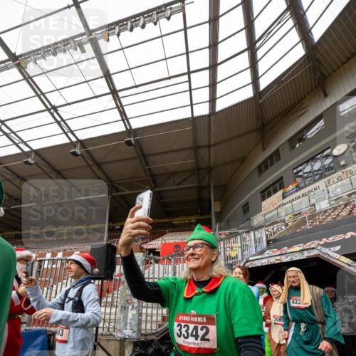 07.12.2025 - St. Pauli X-Mass-Run No. 15 Michael Strokosch http://msf.ph/oto/9361524 07.12.2025 11:14:36 Laufen 3598, 15, 3342, 422 meine-sportfotos.de