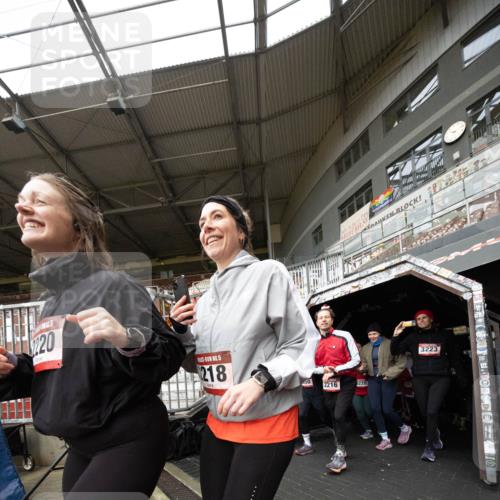 07.12.2025 - St. Pauli X-Mass-Run No. 15 Michael Strokosch http://msf.ph/oto/9361548 07.12.2025 11:15:02 Laufen 220, 15, 218, 50, 2216, 228, 3223 meine-sportfotos.de