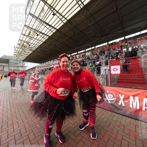 07.12.2025 - St. Pauli X-Mass-Run No. 15 Michael Strokosch http://msf.ph/oto/9361575 07.12.2025 11:17:18 Laufen 4266, 328, 7, 2743, 1 meine-sportfotos.de