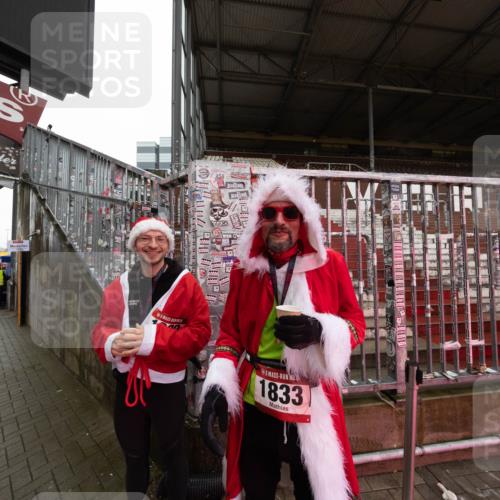 07.12.2025 - St. Pauli X-Mass-Run No. 15 Michael Strokosch http://msf.ph/oto/9361588 07.12.2025 11:17:42 Laufen 1833 meine-sportfotos.de