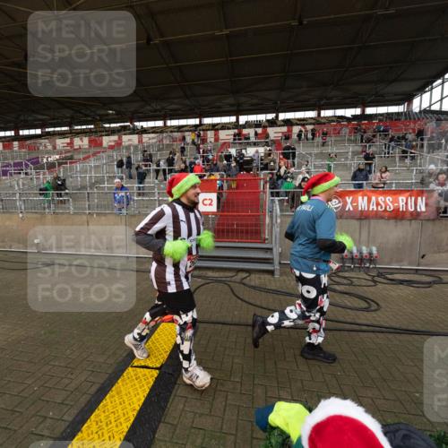 07.12.2025 - St. Pauli X-Mass-Run No. 15 Michael Strokosch http://msf.ph/oto/9361605 07.12.2025 11:19:25 Laufen 2 meine-sportfotos.de
