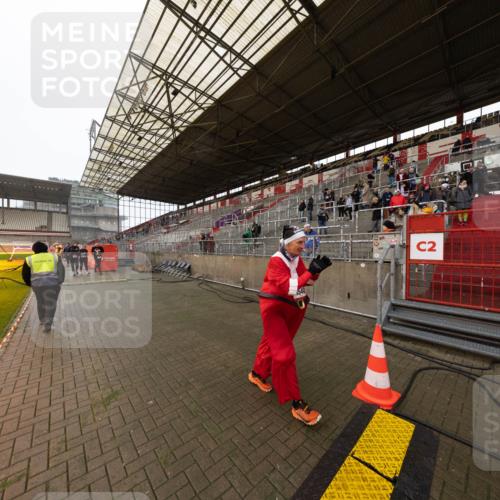 07.12.2025 - St. Pauli X-Mass-Run No. 15 Michael Strokosch http://msf.ph/oto/9361608 07.12.2025 11:19:29 Laufen 1540, 2 meine-sportfotos.de
