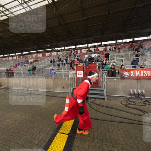 07.12.2025 - St. Pauli X-Mass-Run No. 15 Michael Strokosch http://msf.ph/oto/9361611 07.12.2025 11:19:30 Laufen  meine-sportfotos.de
