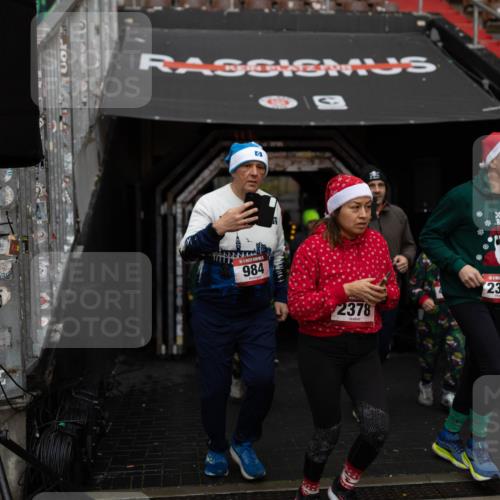 07.12.2025 - St. Pauli X-Mass-Run No. 15 Michael Strokosch http://msf.ph/oto/9361942 07.12.2025 10:33:17 Laufen 984, 2378, 2380 meine-sportfotos.de