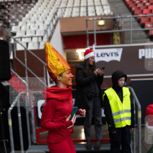 07.12.2025 - St. Pauli X-Mass-Run No. 15 Michael Strokosch http://msf.ph/oto/9361946 07.12.2025 10:33:21 Laufen  meine-sportfotos.de