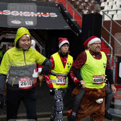 07.12.2025 - St. Pauli X-Mass-Run No. 15 Michael Strokosch http://msf.ph/oto/9361954 07.12.2025 10:33:24 Laufen 1148, 2618, 2617, 334 meine-sportfotos.de