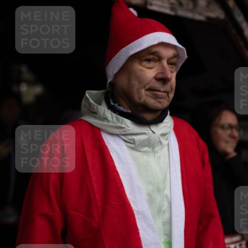 07.12.2025 - St. Pauli X-Mass-Run No. 15 Michael Strokosch http://msf.ph/oto/9361984 07.12.2025 10:33:49 Laufen  meine-sportfotos.de