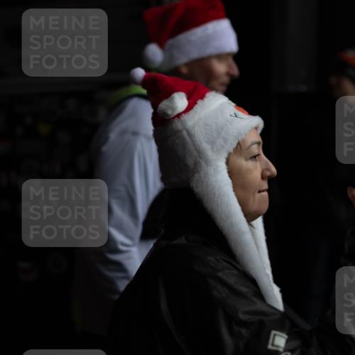 07.12.2025 - St. Pauli X-Mass-Run No. 15 Michael Strokosch http://msf.ph/oto/9362048 07.12.2025 10:34:23 Laufen  meine-sportfotos.de