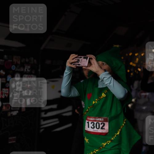 07.12.2025 - St. Pauli X-Mass-Run No. 15 Michael Strokosch http://msf.ph/oto/9362068 07.12.2025 10:34:36 Laufen 707, 5, 1302, 2780 meine-sportfotos.de