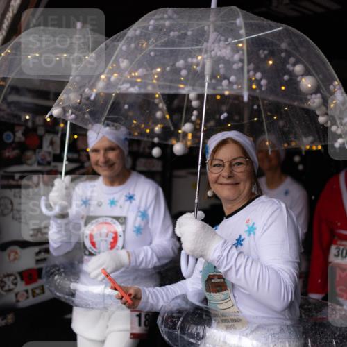 07.12.2025 - St. Pauli X-Mass-Run No. 15 Michael Strokosch http://msf.ph/oto/9362086 07.12.2025 10:34:39 Laufen 18, 3053 meine-sportfotos.de