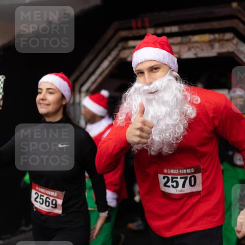 07.12.2025 - St. Pauli X-Mass-Run No. 15 Michael Strokosch http://msf.ph/oto/9362135 07.12.2025 10:35:06 Laufen 2569, 15, 2570 meine-sportfotos.de