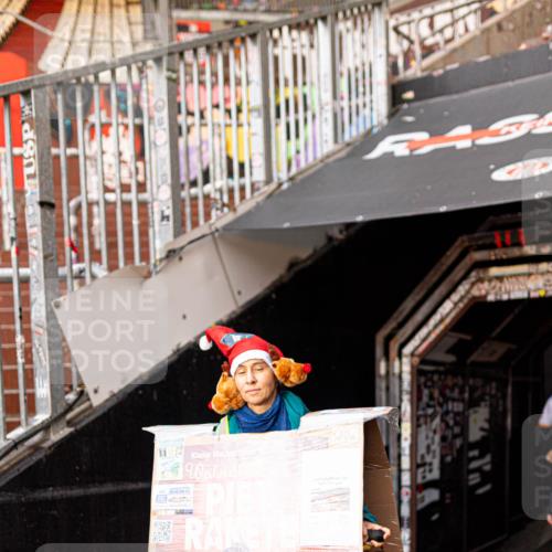 07.12.2025 - St. Pauli X-Mass-Run No. 15 Michael Strokosch http://msf.ph/oto/9362191 07.12.2025 10:35:40 Laufen 21, 12, 2025, 400, 15 meine-sportfotos.de