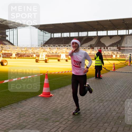07.12.2025 - St. Pauli X-Mass-Run No. 15 Michael Strokosch http://msf.ph/oto/9362208 07.12.2025 10:53:05 Laufen 1241 meine-sportfotos.de