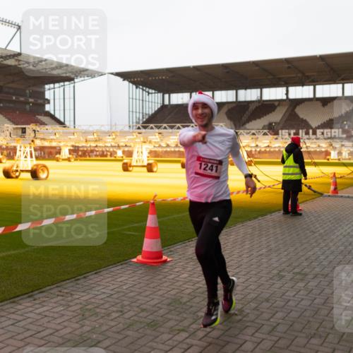 07.12.2025 - St. Pauli X-Mass-Run No. 15 Michael Strokosch http://msf.ph/oto/9362213 07.12.2025 10:53:05 Laufen 1241, 1 meine-sportfotos.de