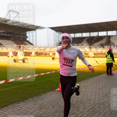07.12.2025 - St. Pauli X-Mass-Run No. 15 Michael Strokosch http://msf.ph/oto/9362217 07.12.2025 10:53:06 Laufen 15, 1241 meine-sportfotos.de