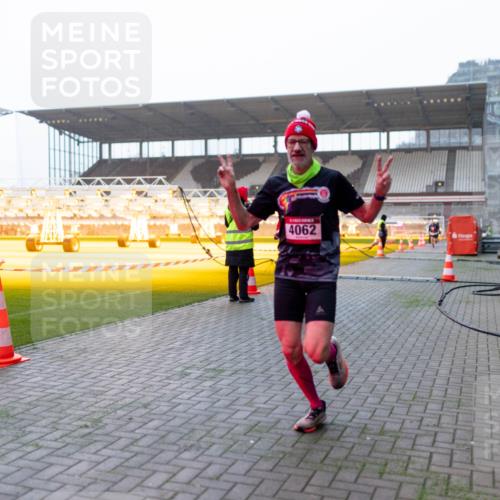 07.12.2025 - St. Pauli X-Mass-Run No. 15 Michael Strokosch http://msf.ph/oto/9362260 07.12.2025 10:54:08 Laufen 4062, 70 meine-sportfotos.de