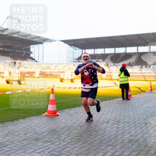 07.12.2025 - St. Pauli X-Mass-Run No. 15 Michael Strokosch http://msf.ph/oto/9362273 07.12.2025 10:54:19 Laufen 2651 meine-sportfotos.de