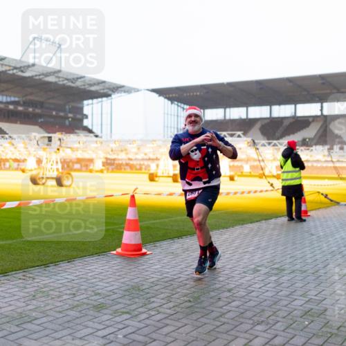 07.12.2025 - St. Pauli X-Mass-Run No. 15 Michael Strokosch http://msf.ph/oto/9362276 07.12.2025 10:54:19 Laufen 265 meine-sportfotos.de