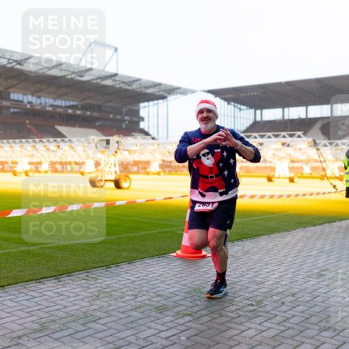 07.12.2025 - St. Pauli X-Mass-Run No. 15 Michael Strokosch http://msf.ph/oto/9362281 07.12.2025 10:54:19 Laufen  meine-sportfotos.de