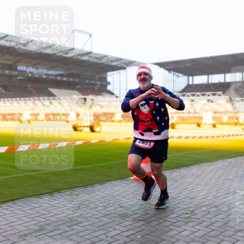 07.12.2025 - St. Pauli X-Mass-Run No. 15 Michael Strokosch http://msf.ph/oto/9362283 07.12.2025 10:54:19 Laufen 2651 meine-sportfotos.de