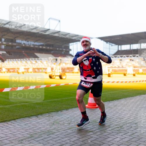 07.12.2025 - St. Pauli X-Mass-Run No. 15 Michael Strokosch http://msf.ph/oto/9362284 07.12.2025 10:54:20 Laufen 2651 meine-sportfotos.de
