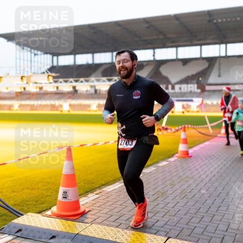 07.12.2025 - St. Pauli X-Mass-Run No. 15 Michael Strokosch http://msf.ph/oto/9362313 07.12.2025 10:54:56 Laufen 2703, 7722 meine-sportfotos.de