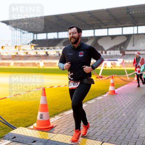 07.12.2025 - St. Pauli X-Mass-Run No. 15 Michael Strokosch http://msf.ph/oto/9362314 07.12.2025 10:54:56 Laufen 2703 meine-sportfotos.de