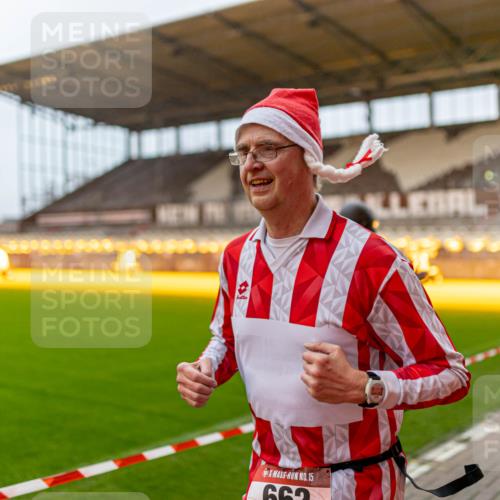07.12.2025 - St. Pauli X-Mass-Run No. 15 Michael Strokosch http://msf.ph/oto/9362371 07.12.2025 10:56:44 Laufen 2, 15, 662 meine-sportfotos.de