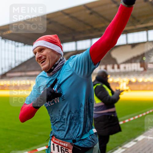 07.12.2025 - St. Pauli X-Mass-Run No. 15 Michael Strokosch http://msf.ph/oto/9362385 07.12.2025 10:56:46 Laufen 15, 1165 meine-sportfotos.de