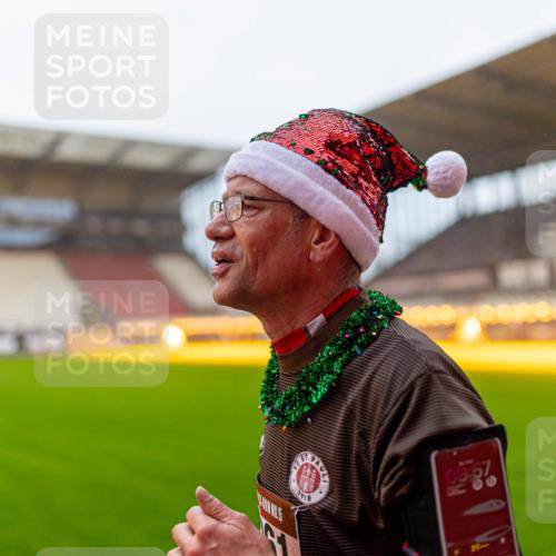 07.12.2025 - St. Pauli X-Mass-Run No. 15 Michael Strokosch http://msf.ph/oto/9362420 07.12.2025 10:57:01 Laufen 61910 meine-sportfotos.de