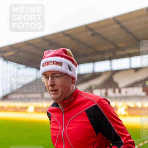 07.12.2025 - St. Pauli X-Mass-Run No. 15 Michael Strokosch http://msf.ph/oto/9362440 07.12.2025 10:57:11 Laufen 49, 0, 15, 3320 meine-sportfotos.de
